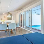 Holiday home 5 Star Holiday Home In Nexo *