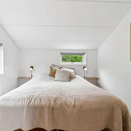 5 Star Holiday Home In Nexo Hébergement de vacances *