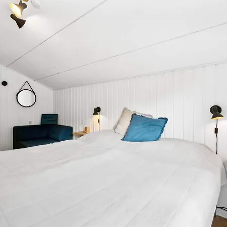 5 Star Holiday Home In Nexo Hébergement de vacances *